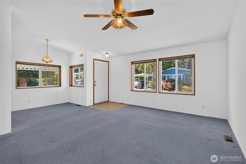 Property photo for 23825 15th Avenue SE #302, Bothell photo 9