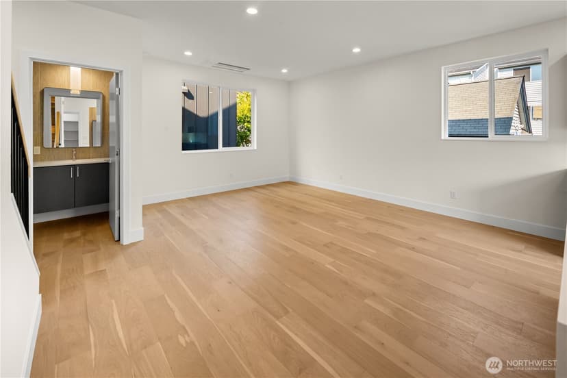 Property photo for 1755 NW 62nd Street, Seattle photo 10