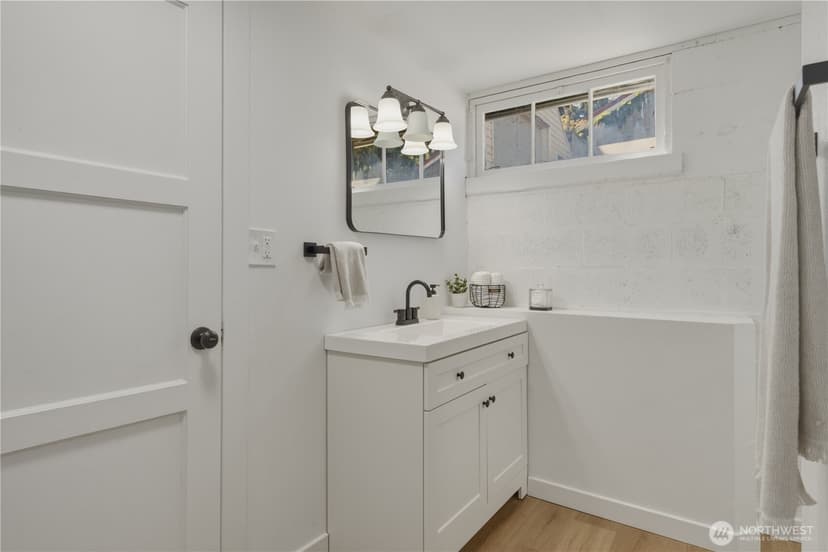 Property photo for 825 8th St NW, Puyallup photo 29