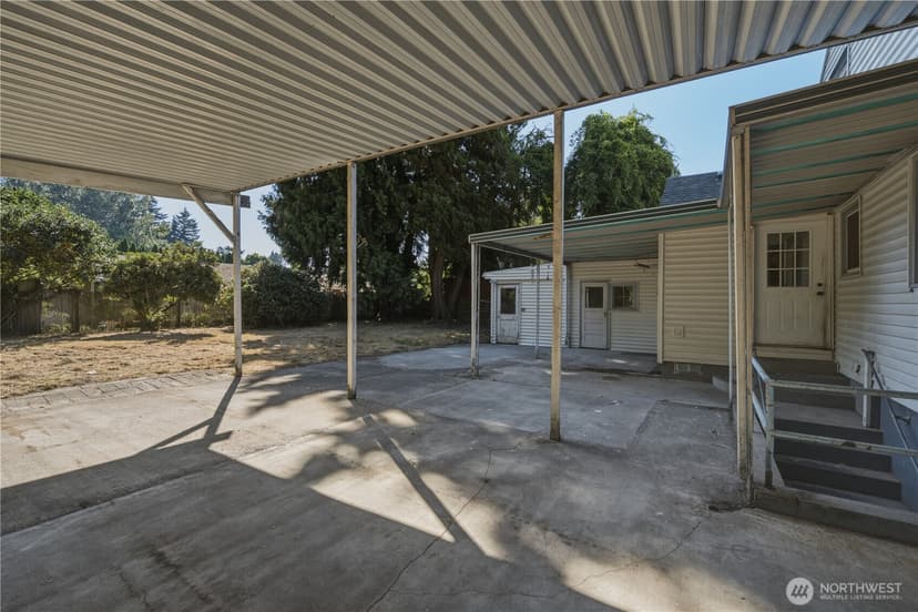 Property photo for 825 8th St NW, Puyallup photo 32