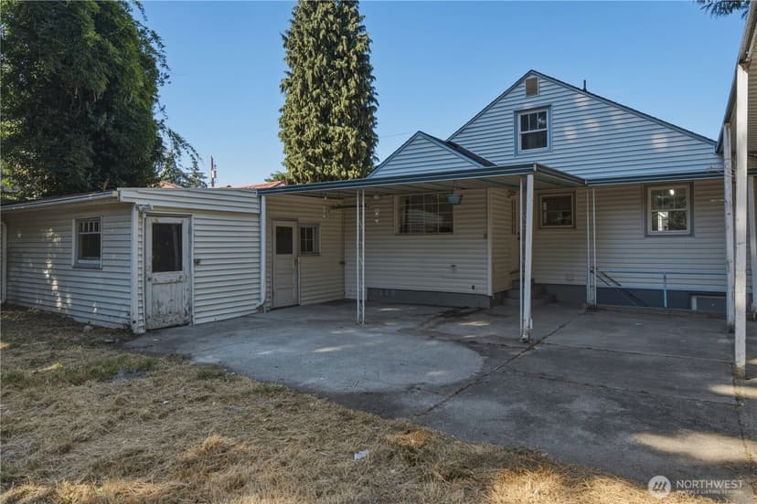Property photo for 825 8th St NW, Puyallup photo 34