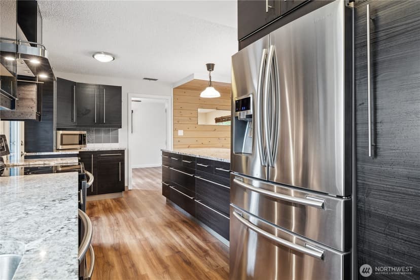 Property photo for 21903 42nd Place W, Mountlake Terrace photo 8