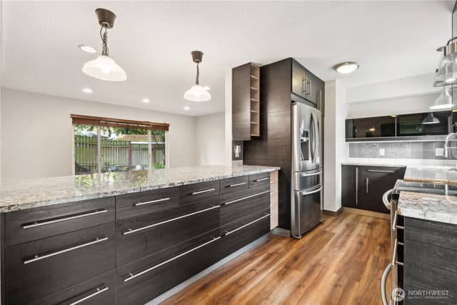 Property photo for 21903 42nd Place W, Mountlake Terrace photo 5