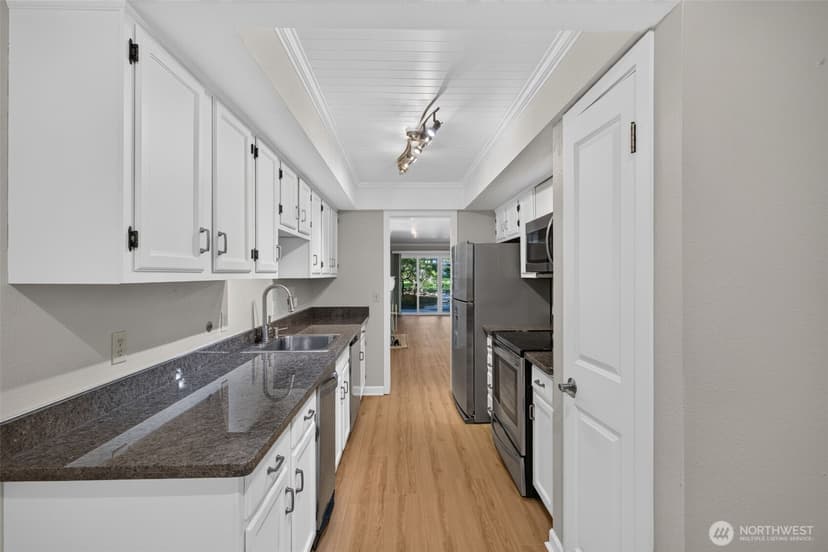 Property photo for 13730 15th Avenue NE #A102, Seattle photo 5