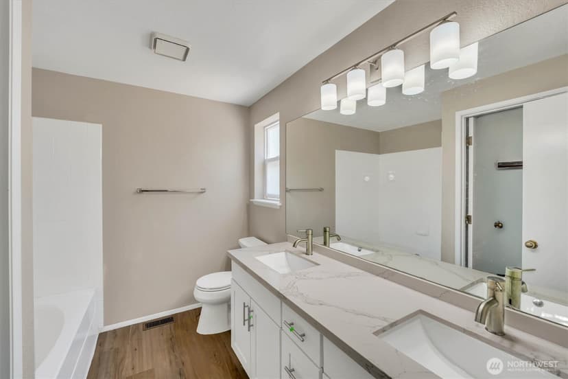Property photo for 6511 55th Street Ct W, Tacoma photo 23