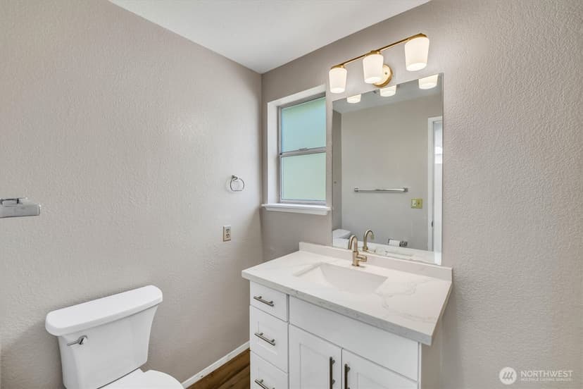 Property photo for 6511 55th Street Ct W, Tacoma photo 28