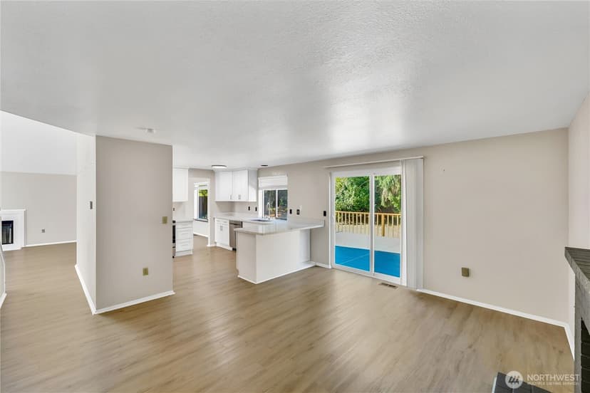 Property photo for 6511 55th Street Ct W, Tacoma photo 15