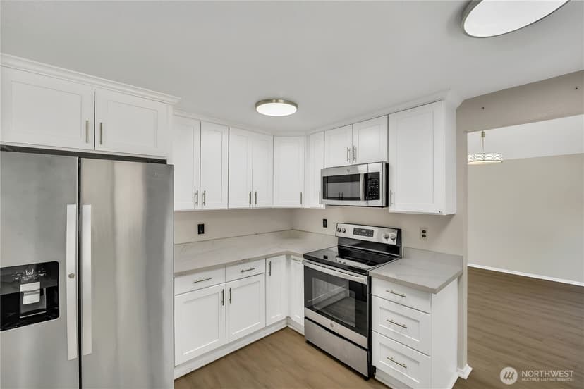 Property photo for 6511 55th Street Ct W, Tacoma photo 8