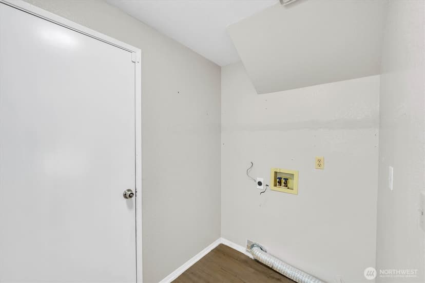Property photo for 6511 55th Street Ct W, Tacoma photo 17