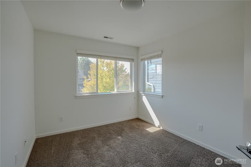 Property photo for 27128 106th Avenue SE, Kent photo 28