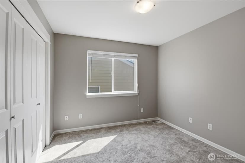 Property photo for 17211 NE 117th Way, Redmond photo 54