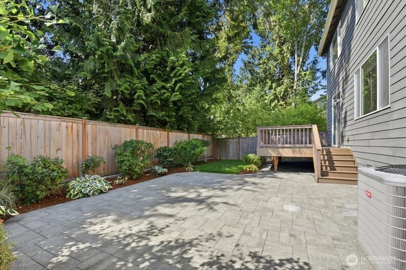 Property photo for 17211 NE 117th Way, Redmond photo 79