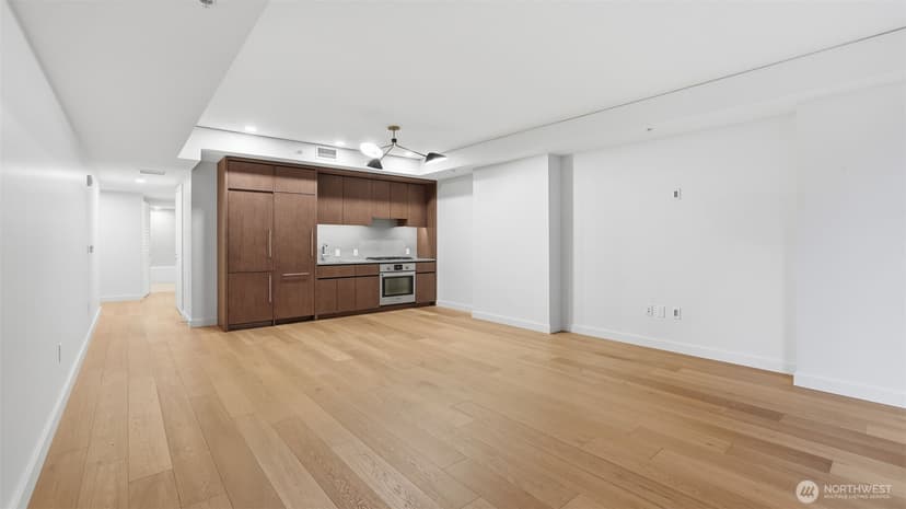 Property photo for 121 Stewart Street #905, Seattle photo 7