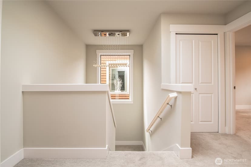 Property photo for 18507 71st Avenue NE, Kenmore photo 21