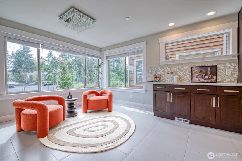 Property photo for 18507 71st Avenue NE, Kenmore photo 8