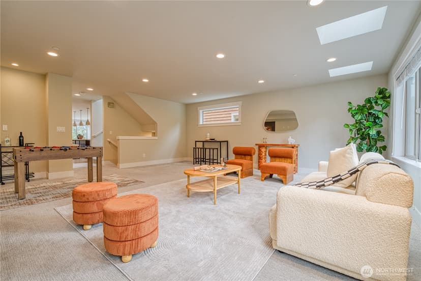 Property photo for 18507 71st Avenue NE, Kenmore photo 5
