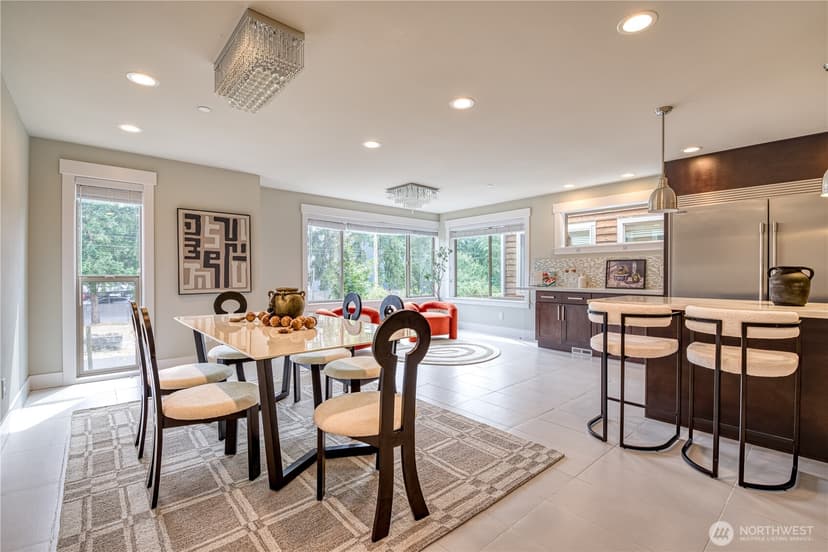 Property photo for 18507 71st Avenue NE, Kenmore photo 12