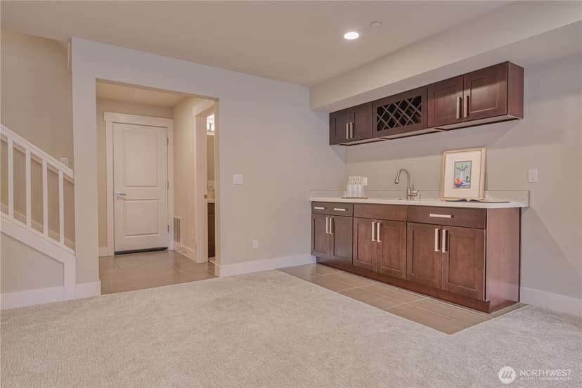 Property photo for 18507 71st Avenue NE, Kenmore photo 27