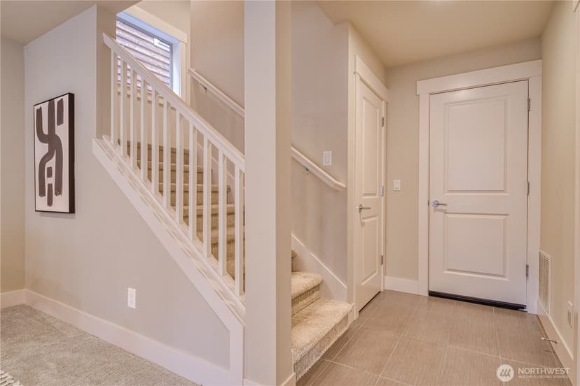 Property photo for 18507 71st Avenue NE, Kenmore photo 25