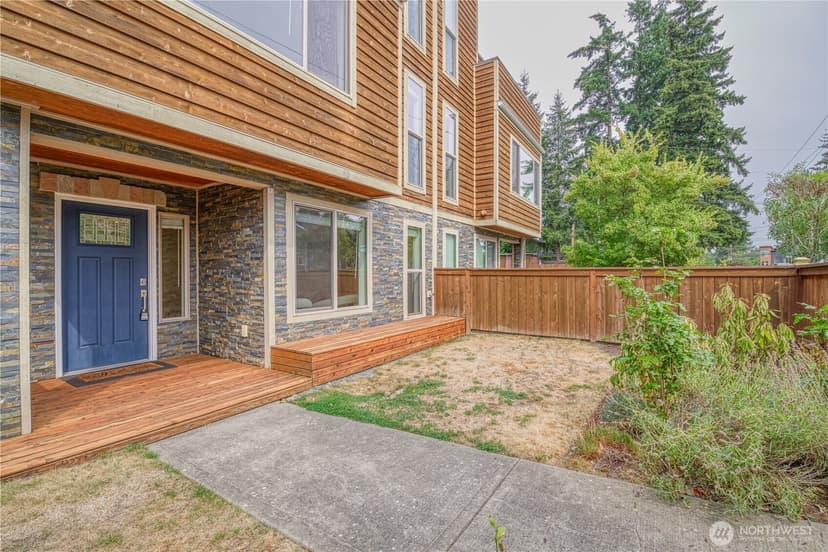 Property photo for 18507 71st Avenue NE, Kenmore photo 29