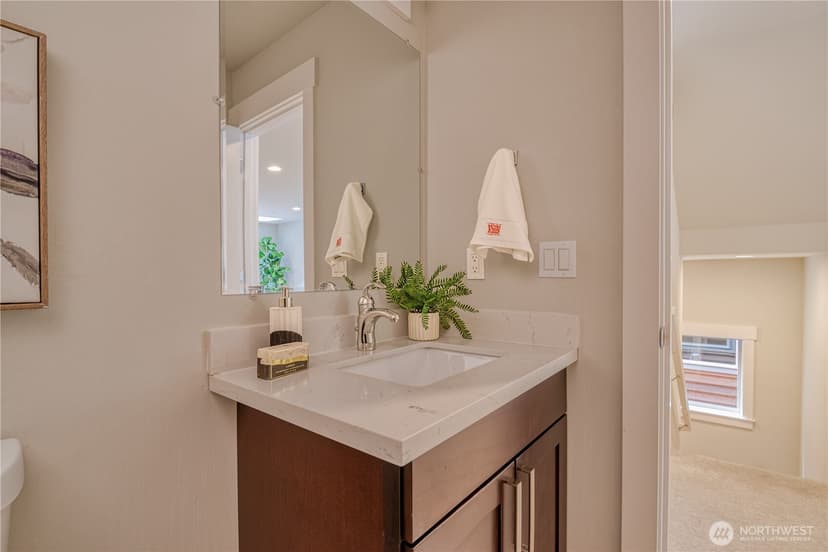Property photo for 18507 71st Avenue NE, Kenmore photo 19