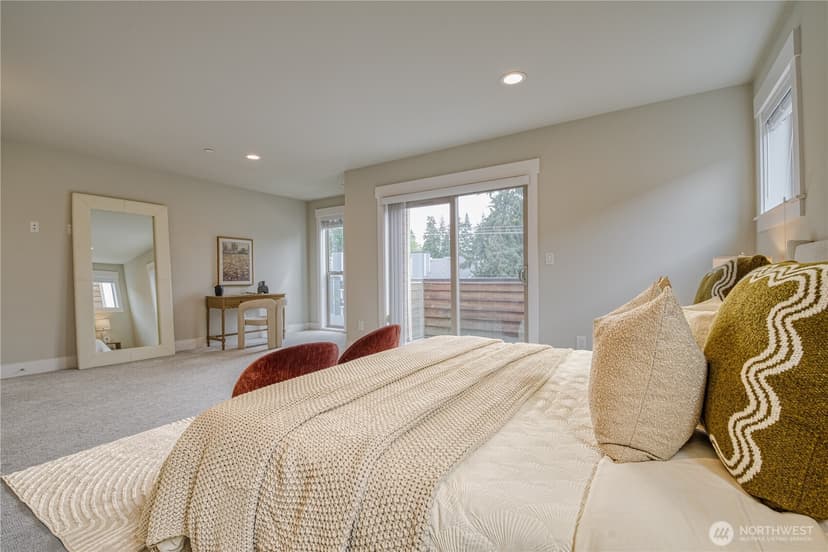 Property photo for 18507 71st Avenue NE, Kenmore photo 16
