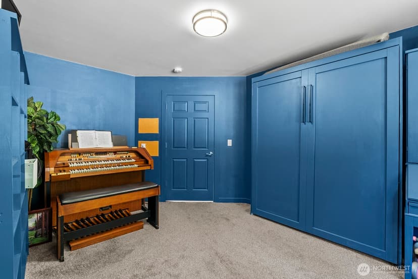 Property photo for 18505 68th Street E, Bonney Lake photo 10