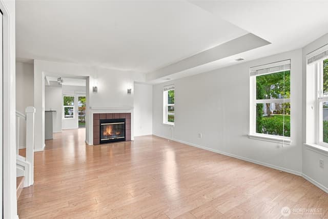 Property photo for 5601 N Grove Drive, Mukilteo photo 4