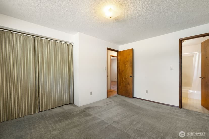 Property photo for 2374 S Flower Avenue, Port Orchard photo 17