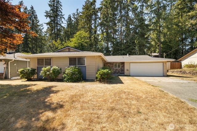 Property photo for 2374 S Flower Avenue, Port Orchard photo 2