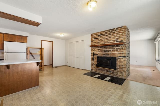 Property photo for 2374 S Flower Avenue, Port Orchard photo 4