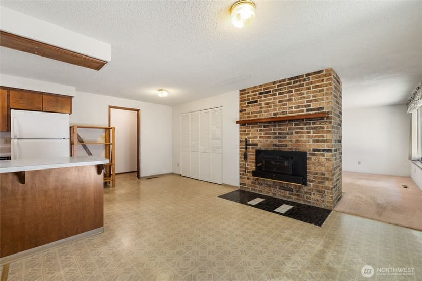 Property photo for 2374 S Flower Avenue, Port Orchard photo 4