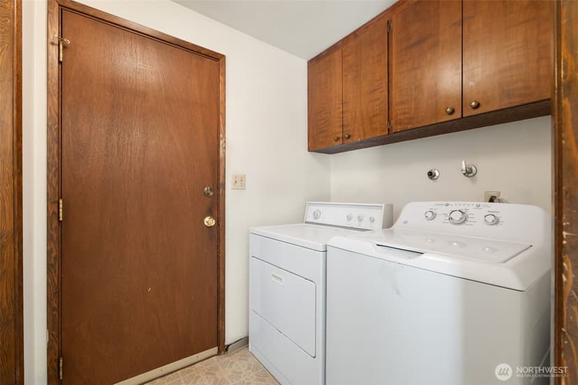Property photo for 2374 S Flower Avenue, Port Orchard photo 9
