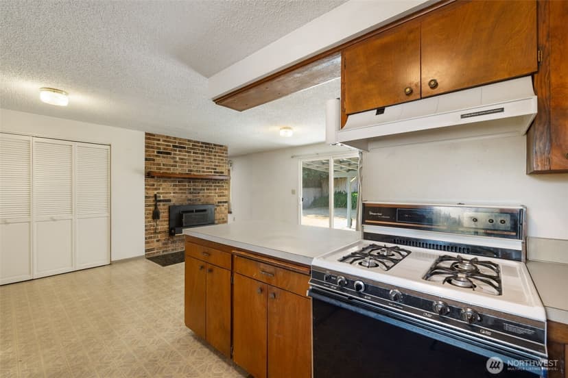Property photo for 2374 S Flower Avenue, Port Orchard photo 8