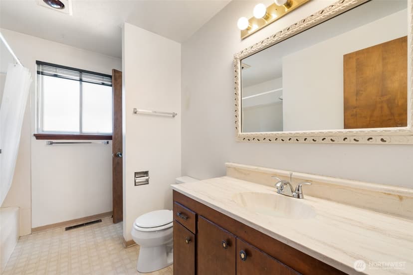 Property photo for 2374 S Flower Avenue, Port Orchard photo 15