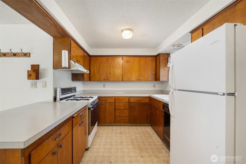 Property photo for 2374 S Flower Avenue, Port Orchard photo 6