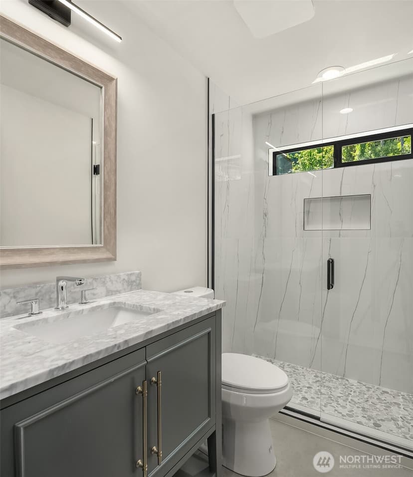 Property photo for 8340 Avalon Drive, Mercer Island photo 28