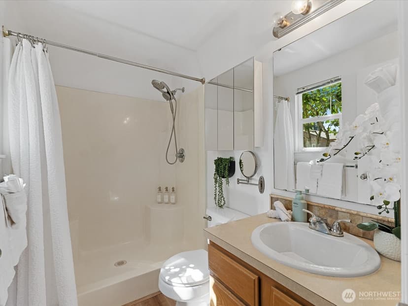 Property photo for 19314 46th Avenue NE, Arlington photo 21