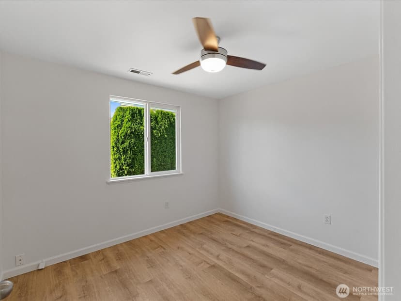 Property photo for 19314 46th Avenue NE, Arlington photo 28