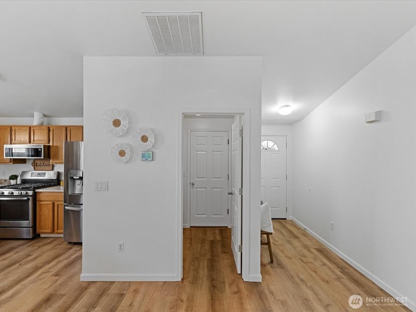 Property photo for 19314 46th Avenue NE, Arlington photo 15