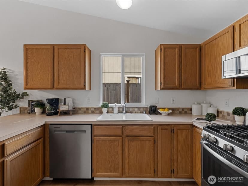 Property photo for 19314 46th Avenue NE, Arlington photo 12
