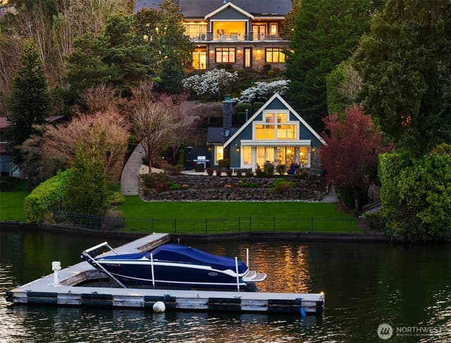 Property photo for 4102 100th Avenue SE, Mercer Island photo 4