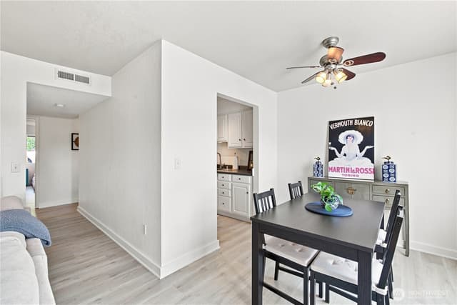 Property photo for 9926 NE 116th Street #302, Kirkland photo 3