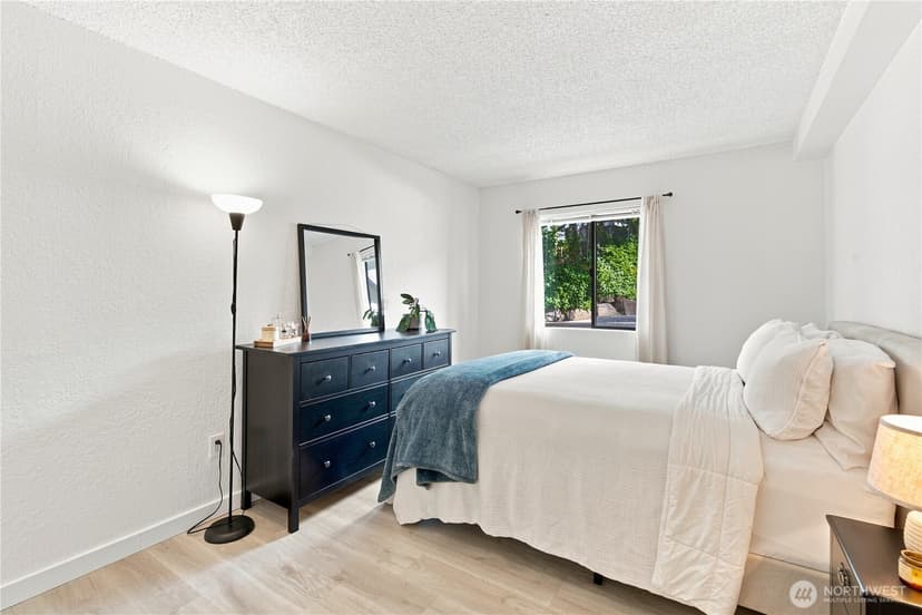 Property photo for 9926 NE 116th Street #302, Kirkland photo 15
