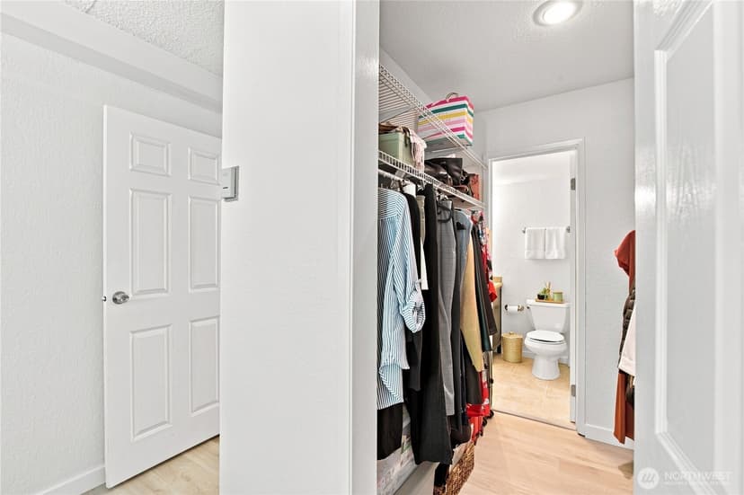 Property photo for 9926 NE 116th Street #302, Kirkland photo 19