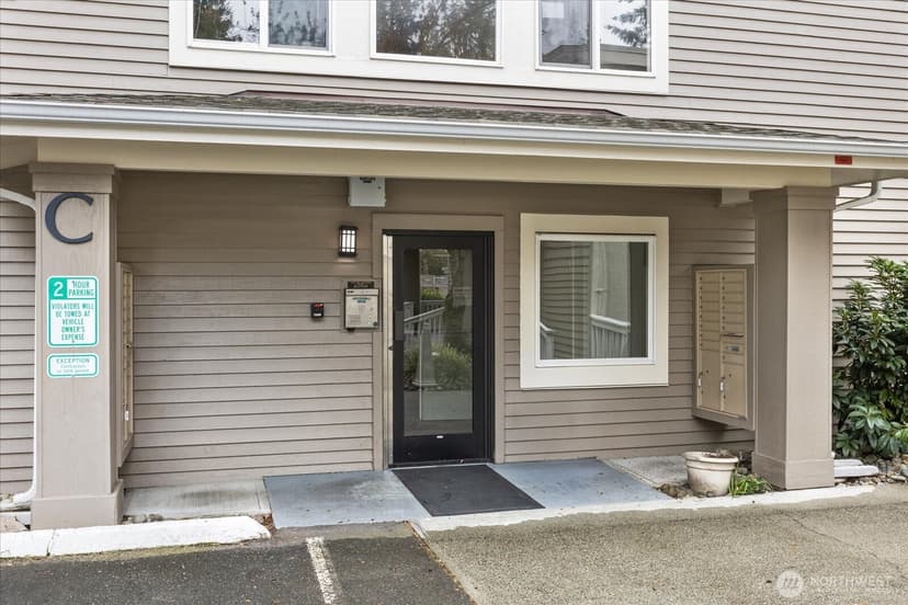 Property photo for 12631 NE 9th Place #C205, Bellevue photo 26