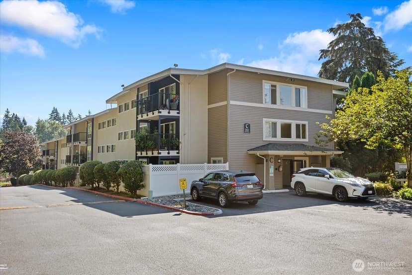 Property photo for 12631 NE 9th Place #C205, Bellevue photo 22