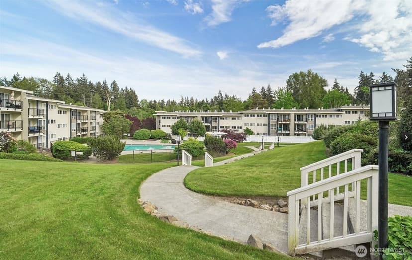Property photo for 12631 NE 9th Place #C205, Bellevue photo 30