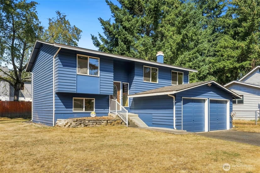 Property photo for 13911 103rd Avenue NE, Kirkland photo 2