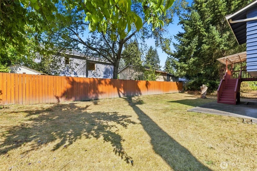 Property photo for 13911 103rd Avenue NE, Kirkland photo 25